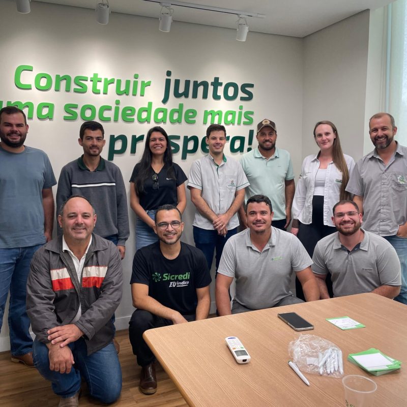 Reuniao-de-negocios-com-educacao-financeira-na-Semana-ENEF-em-Nova-Resende-MG